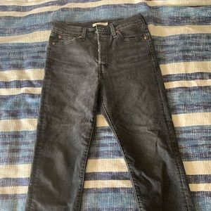 Levi’s Wedgie Straight crop jeans